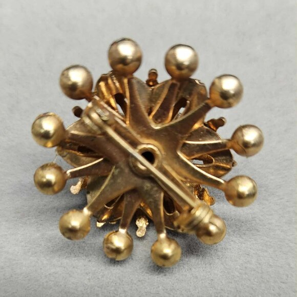 Jewel Encrusted Gold Tone Brooch 50's Era - Picture 2 of 6
